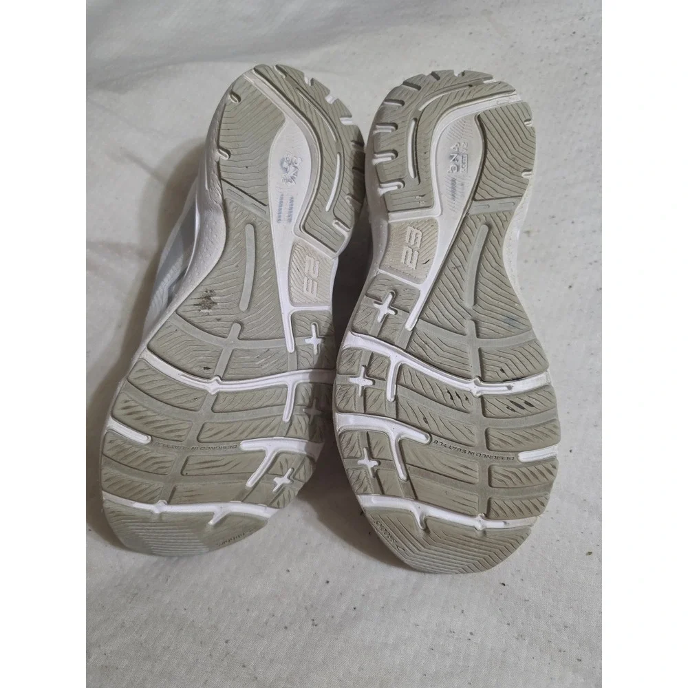 Brooks Adrenaline GTS 23 Mens 11 White Grey Running‎ Shoes 1203811B104